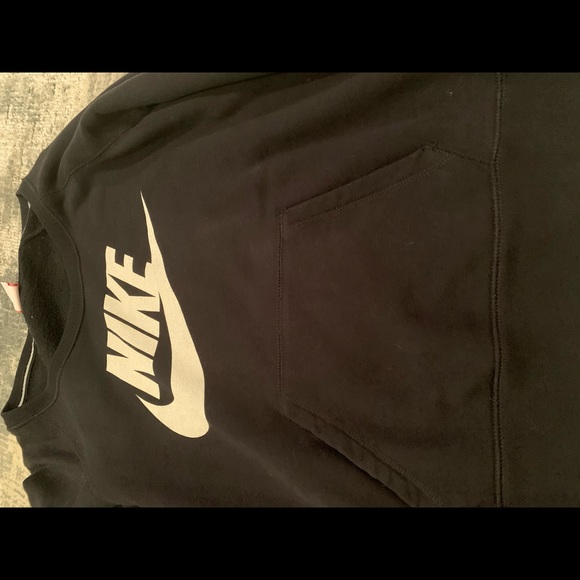 Women’s Nike sweater - Picture 3 of 4